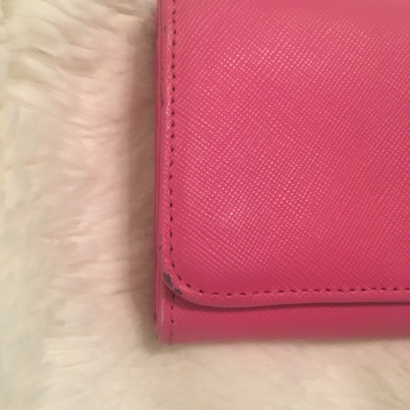 💕SOLD 💕Pink Tory Burch Wallet💕 - Picture 3 of 6
